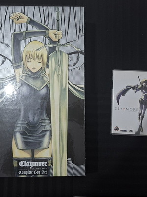 Claymore πλήρες σετ manga και συλλογή anime DVD