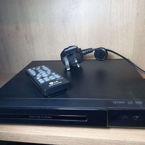 LG DVD player with manual and remote control, like new, Region 2