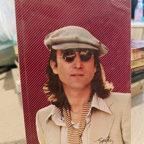 John Lennon book like new, Greek