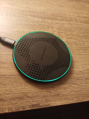 Wireless charger with type C cable, new