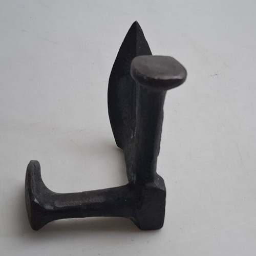 Cobbler's Anvil like new, 18x14x18 cm