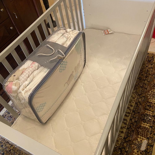 Pre-teen bed like new with accessories