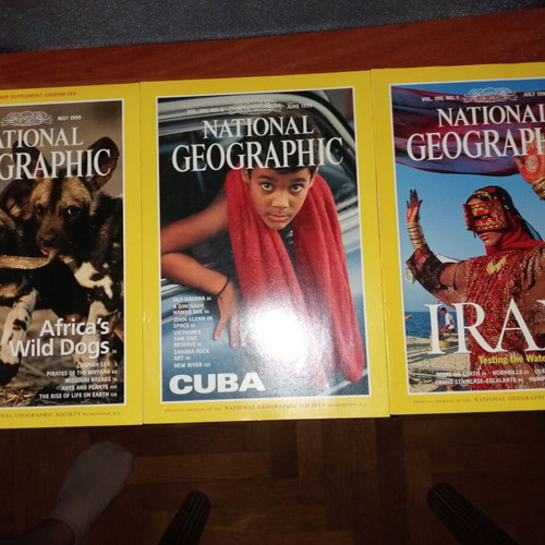 National Geographic magazine collection like new, 389 issues