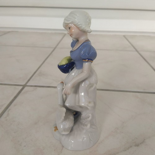 Vintage decorative figurine little villager girl 16 cm like new