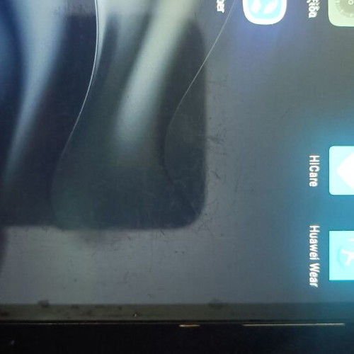 Huawei ALE-L21 mobile phone with charger like new