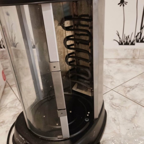 Chicken roaster slightly used