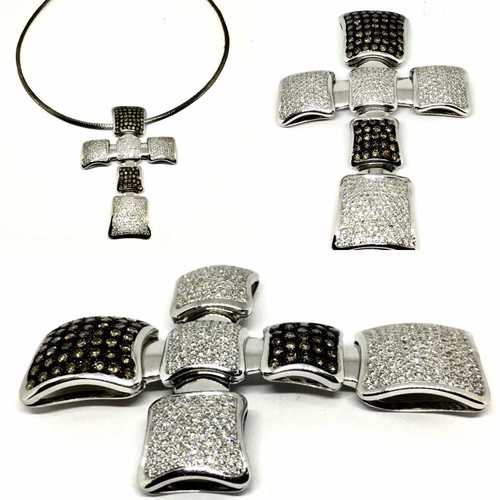 Cross 18k with diamonds new, 5x7 cm, 18 karat white gold
