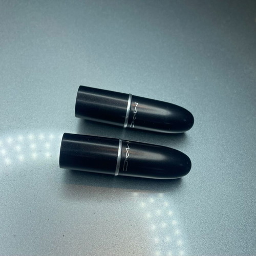 Mac lipstick set new, mini Ruby Woo and Love Buddy