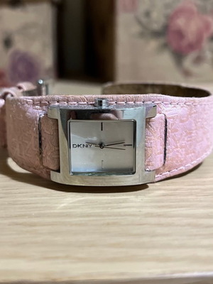 DKNY women's watch used with pink fabric strap