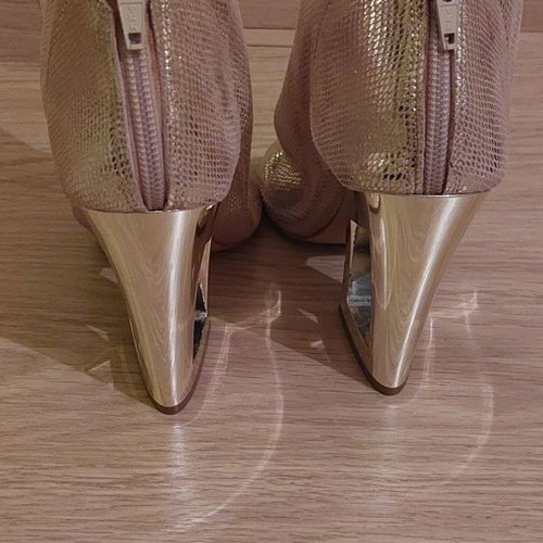 Peep Toe Shoes New Gold Ovye By Tassos Mitropoulos Size 37