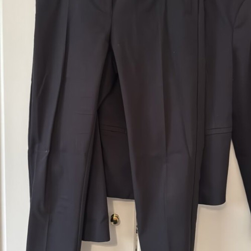 Toi&Moi black suit jacket M trousers L used