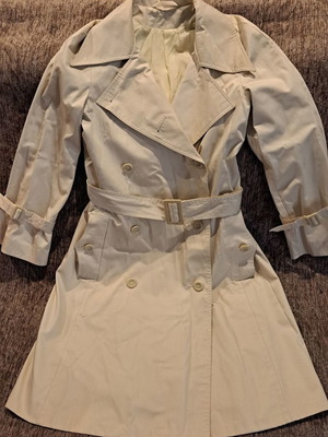 Γυναικεία καμπαρντίνα καινούρια μπεζ NoS μέγεθος Small με ζώνη