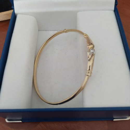 585 gold bracelet with stones, engraved, 6 gr