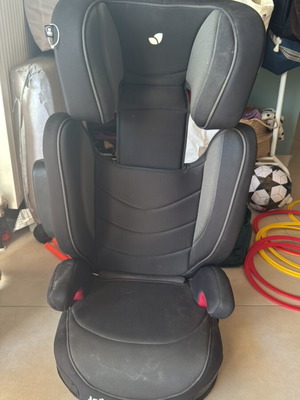 Seatback Joie used, slight stain on hand holder
