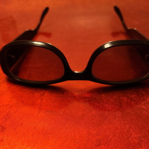 Max Mara sunglasses like new, black vintage style