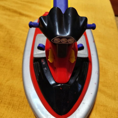 Max Steel vehicle used in good condition