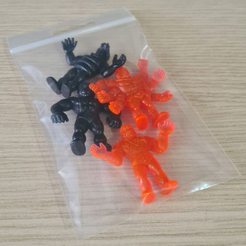 Alien figures used in excellent condition