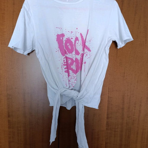 T-Shirt size M, white, like new