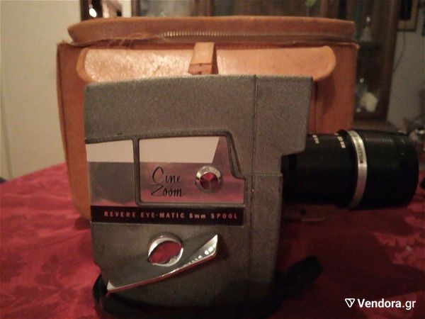  Vintage Movie CAMERA. Revere Cine-Zoom Model 114 8mm Movie Camera + thiki