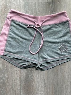 Pj's shorts like new, grey and pink