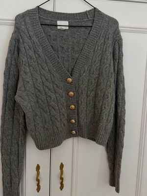 Knitted grey H&M cardigan like new, size S