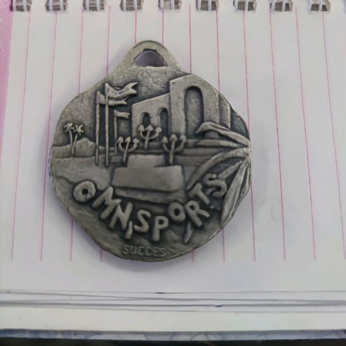 Club Med Omnisports Medal like new