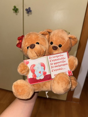 Lutrino plush toy like new