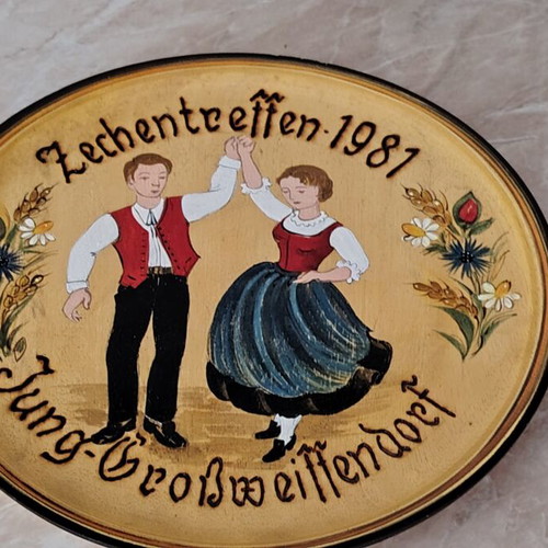 German wooden wall plate like new, handmade with engraved inscriptions
