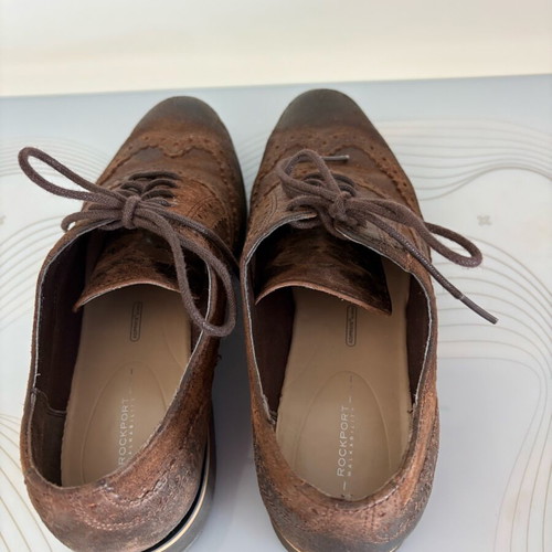 Rockport wingtip shoes like new, brown, size 38