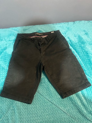 Men's Bermuda shorts used, size 28, black