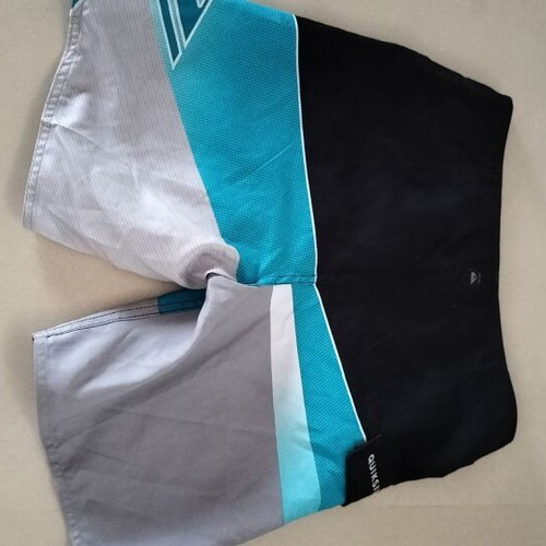 Quicksilver swim shorts size 26