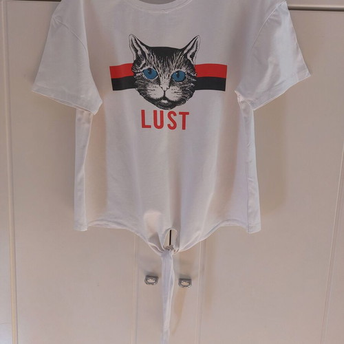 White t-shirt with print used, size S/M