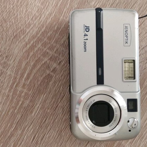 Digital camera used in very good condition