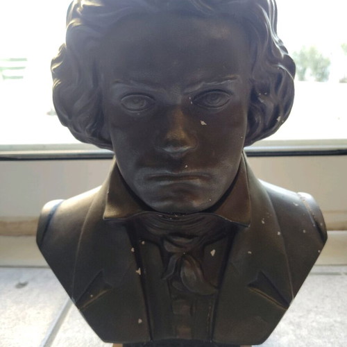 Beethoven Ludwig van bust used, 29 x 20 cm, sculptor E. Goggakis engraved