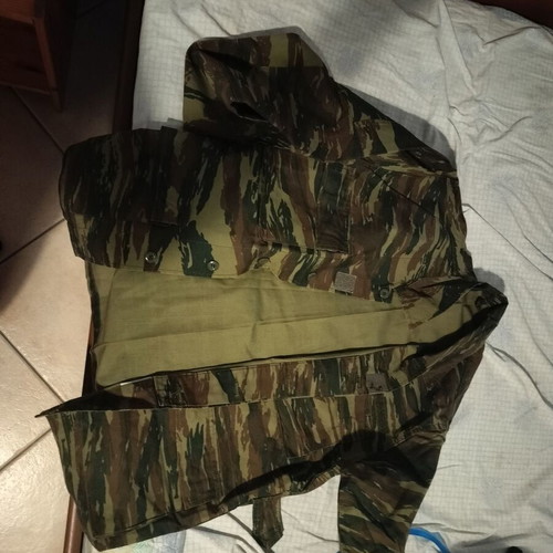Military jacket chytónio like new, size M, 2 pieces