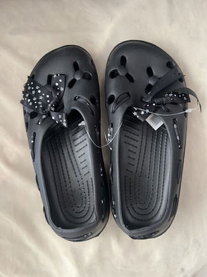 Beach shoes, size 36, black