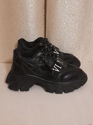 Covaleri athletic platform shoes used, size 38, black with clips