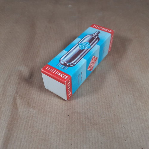 Telefunken EF183 Vacuum Tube new, original box, made in Germany