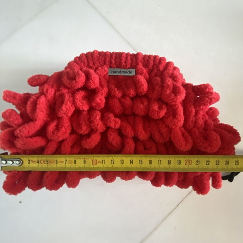 Puffy handmade red handbag like new