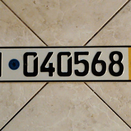Vintage vehicle license plate decorative sign, like new