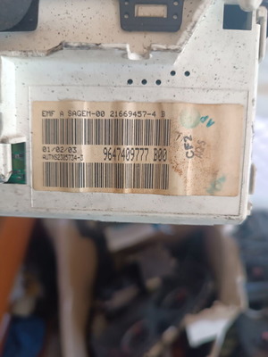Οθόνη πολλαπλών ενδείξεων για Peugeot 206 '98-'04 σαν καινούργιο