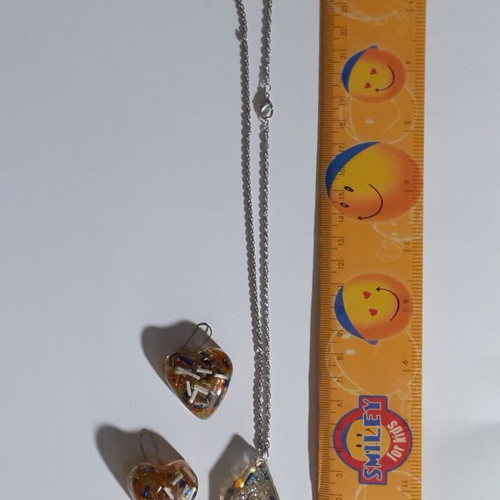 Set of 6 handmade pendant and earrings with resin and glitter