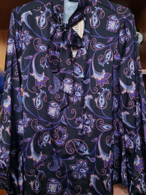 Shirt new multicolor with bow, size S-M