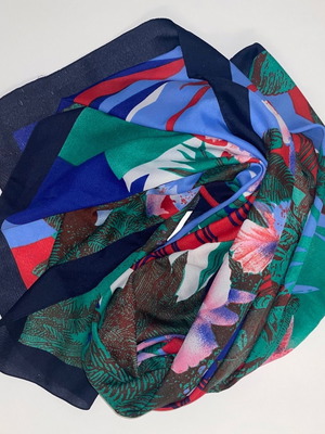 Large colorful pareo