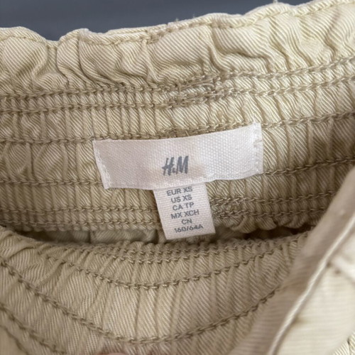 H&M women's yellow shorts size S-XS like new