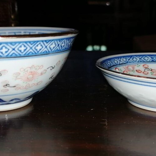 Two Chinese porcelain bowls with 24K gold, decorative or for use