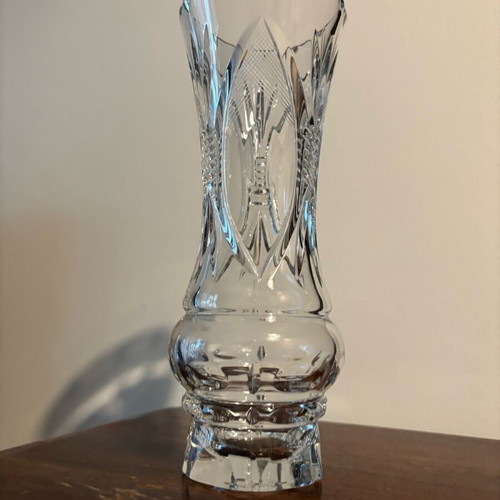 Crystal vase like new