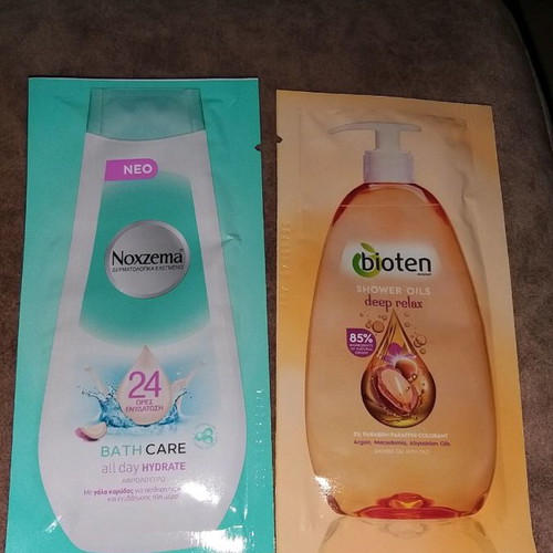 Package of 2 samples Noxzema shower gel and Bioten bath oils