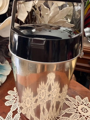 Vintage Ice Bucket like new, 1960s-1970s