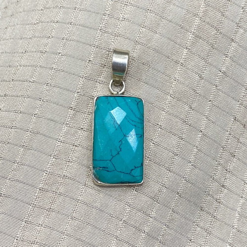 Silver (925) pendant with turquoise stone new
